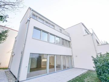 Neubau und Erstbezug Luxus Reihenhaus an der Stadtgrenze in Weidling / Video Besichtigung