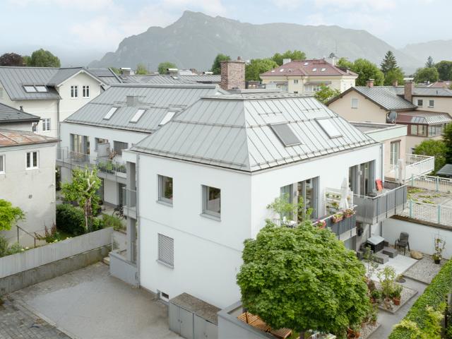 Neubau Zinshaus mit vier stylischen Maisonette Wohnungen in Maxglan