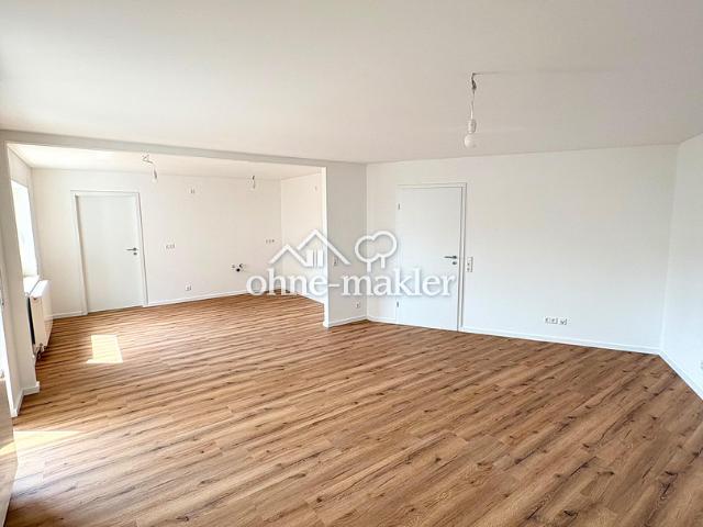 Neubaugefühl statt Neubaupreis moderne 3,5 Zimmer Wohnung mit Balkon in Kirchheim u. Teck