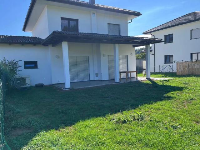 Neubauhaus mit Garten und Terrasse in Edelsbach bei Feldbach