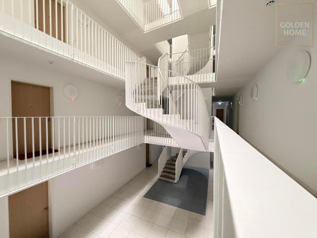 Neubauqualität zum Einziehen: 3 Zimmer Wohnung mit Loggia, Eichenparkett & zwei Bädern