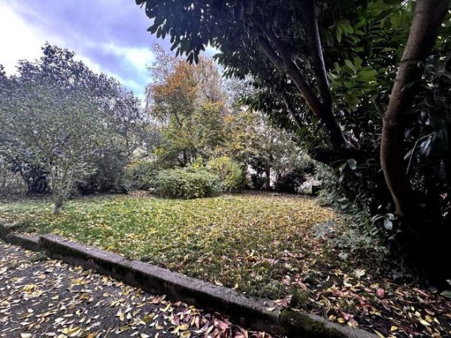 NEUDORF: Appartement T3 2chambres, séjour double avec jardin partagé, cuisine équipée neuve !
