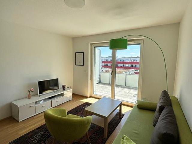 Neue modern möblierte Wohnung mit Balkon, Stellplatz und Stadtblick