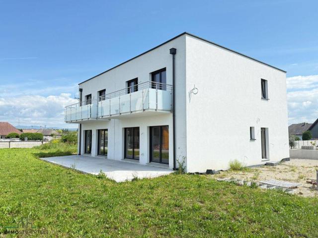 Neue Doppelhaushälfte mit Carport nur noch 2 verfügbar!