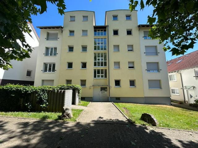Neue Einbauküche – renovierte Wohnung mit idyllischem Ausblick 3ZKB