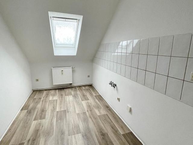 Neue Fußböden! Gemütliche Dachgeschosswohnung in ruhiger Lage von Aue