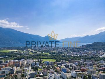 Neue Luxusresidenz über dem See mit Garten und Panoramaweitsicht 69