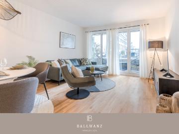 Neue Räume, neues Glück: Geräumige 4 Zimmer Wohnung mit sonnigem Balkon