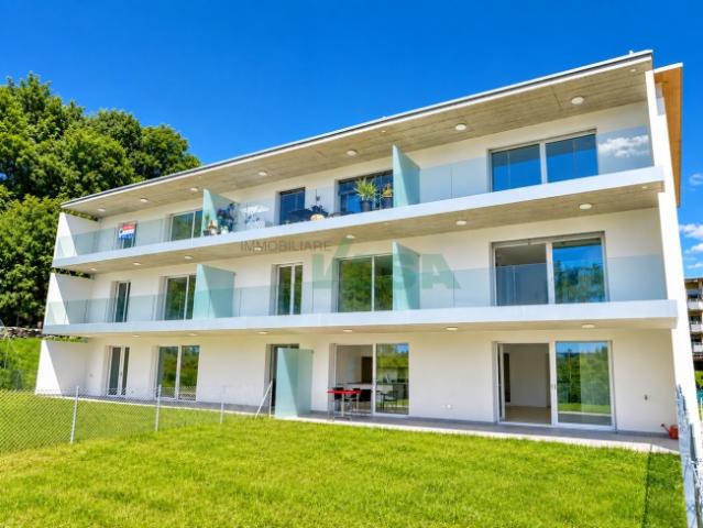 Neue und helle 3,5 Zimmer Wohnung mit sehr grossem Privatgarten