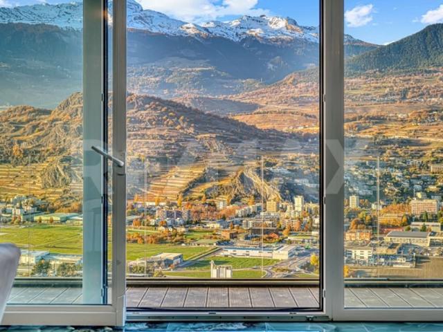 Neue Villa 2025 | Duplex 4,5p 151 m² verglaste Terrasse | Blick auf die Rhônetal Höhen von Sion