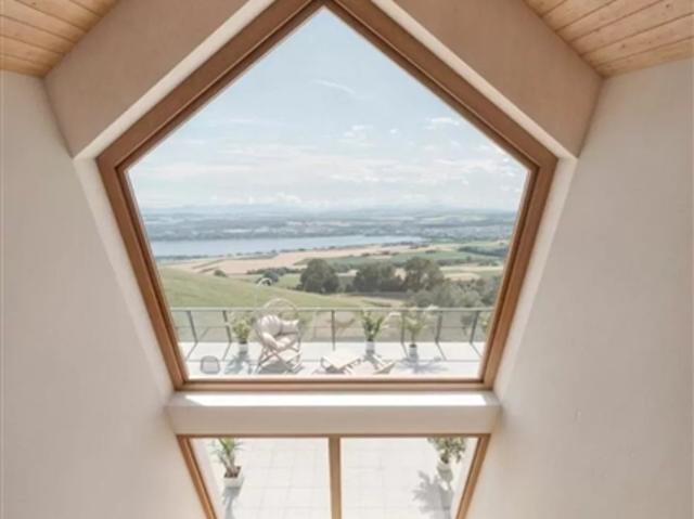 Neue Wohnung mit atemberaubendem Seeblick Villa mit 2 Wohneinheiten Auswahl an Ausführungen
