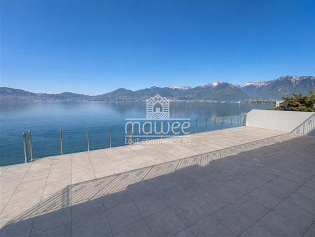 Neues Apartment mit privatem Seezugang und 90 m² Terrasse
