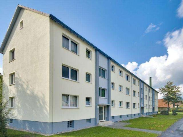 Neue Wohnung, neues Glück! Gut geschnittene 3 Zi. Wohnung