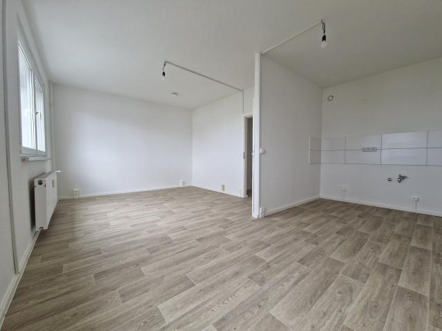 Neue Wohnqualität nach Renovierung für Paare oder kleine Familien !