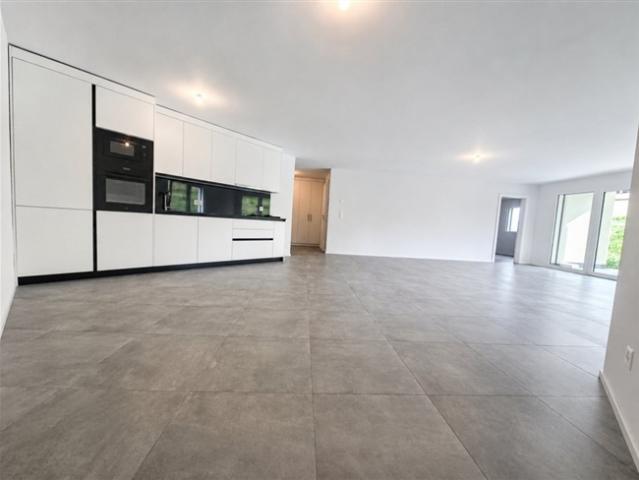 Neue 2,5 Zimmer Wohnung im ersten Stock in Farvagny