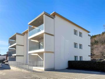 Neue 2,5 Zimmer Einkommenswohnung in Caslano