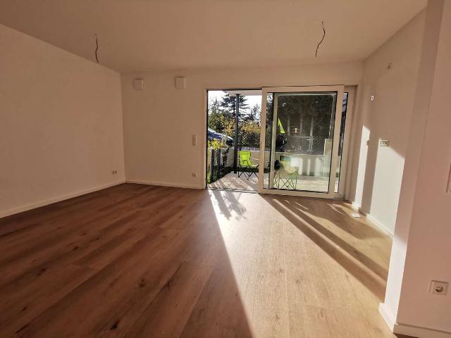 Neue 2 Zimmer Erdgeschosswohnung mit Terasse in Oberasbach Bahnhofsnähe