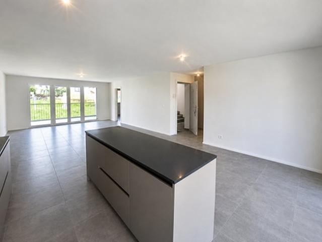 Neue 3,5 Zimmer Wohnung im 2. Stock in Farvagny