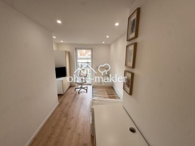 Neue 3er WG | Erstbezug nach Sanierung | Große Zimmer | 1 Zimmer mit eigener Dachterrasse