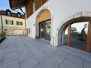 Neue 4,5 Zimmer Wohnung auf einer Ebene mit privater Terrasse
