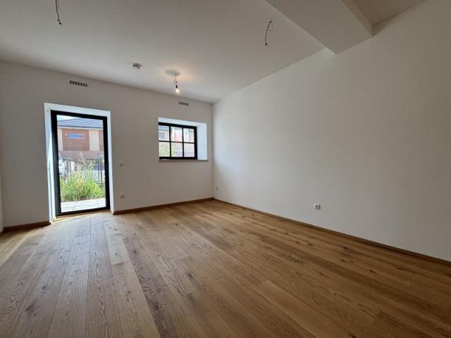 Neue 54 m² 2 Zi. Gartenwohnung mit Altbau Charme! Sofort zu beziehen!