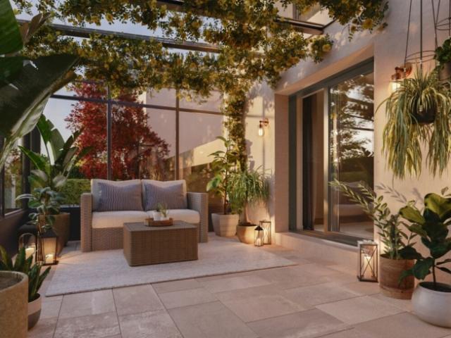 Neue 7 Zimmer Villa mit großem Garten