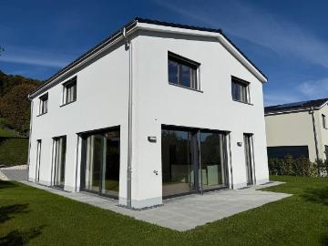 Neues 5,5 Zimmer Haus zum Verkauf in Movelier