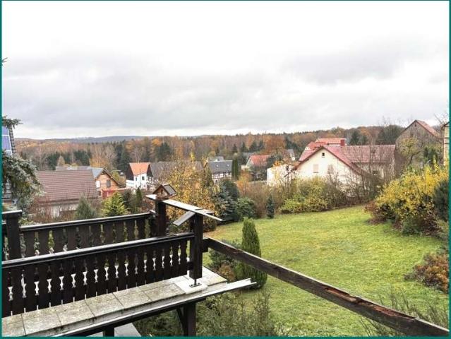 Neues Angebot ! Einfamilienhaus in ruhiger Lage mit schönen Weitblick Modernisierung erforderlich!