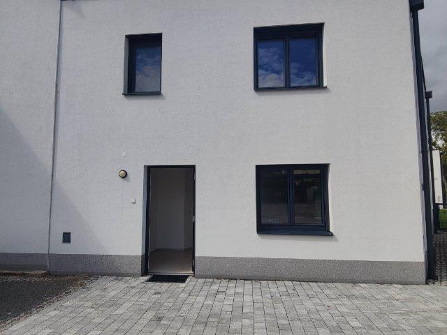 Neues Einfamilienhaus mit Garten in zentraler Lage von Bisamberg