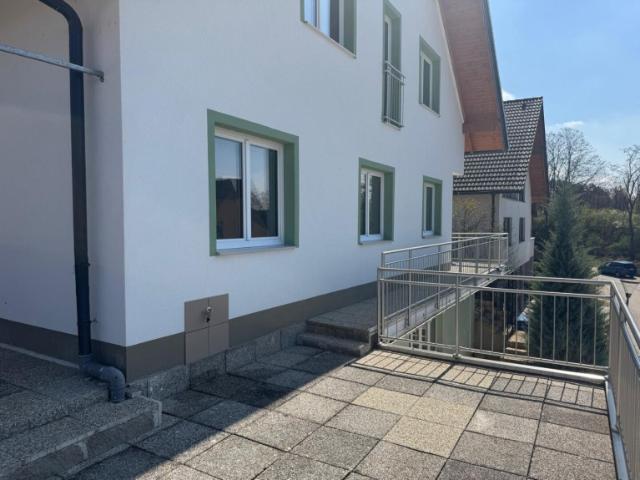 Neues, geräumiges Einfamilienhaus mit Garten in ruhiger Wohnsiedlung nahe Mistelbach ! 2 Generation Wohnhauseignung !