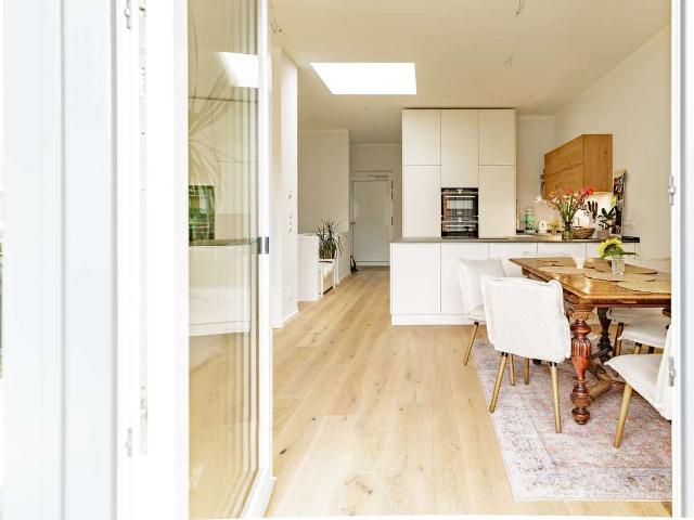 NEUES KAFFEEQUARTIER Große 4 Zimmer Maisonettewohnung