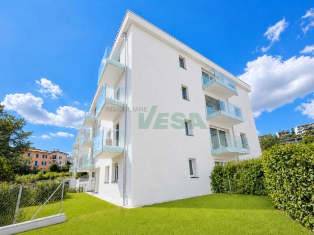 Neues, kleines Mehrfamilienhaus in sehr sonniger Wohngegend