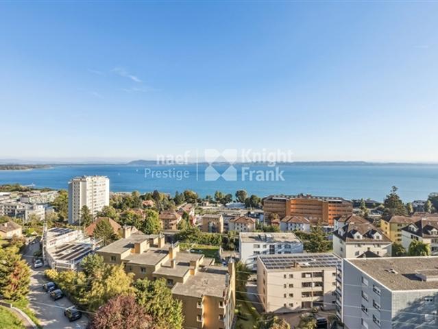 Neues Penthouse mit Panoramablick auf den See