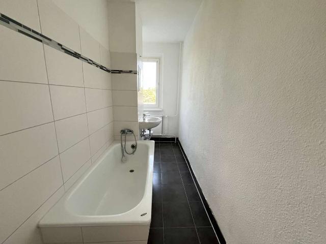 Neuer Wohntraum gesucht? Modernes Bad & gemütliches Zuhause inklusive