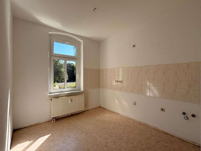 Neuer Boden nach Ihrem Wunsch! Tolle 3 Raumwohnung mit Balkon in Gablenz!