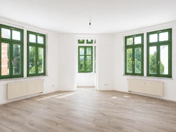 Neuer Fußboden möglich: helle 3 Zimmerwohnung mit Gäste WC, Dusche + Wanne!