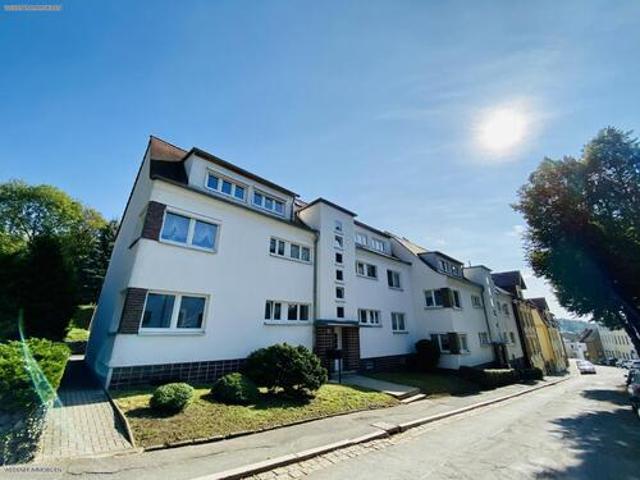 Neuer Fußboden und Wanne + Dusche! 2 Zimmer Wohnung in Langenberg