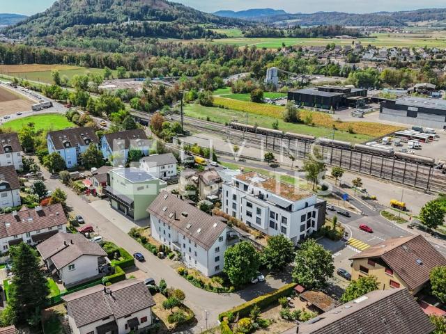 NEUER GLANZ TRIFFT GROSSZÜGIGKEIT