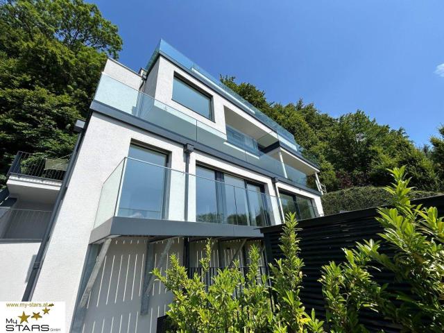 neuer KP: Exklusives Wohnen in Salzburg Erstbezug Villa in Aigen mit unverbaubarem Blick über die Stadt bis zur Festung Hohensalzburg