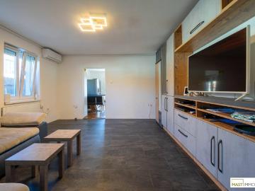 NEUER PREIS 369.000, € / Einfamilienhaus in Maria Ellend mit sonnigen Garten in Südausrichtung