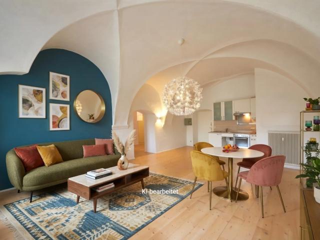 Neuer Preis! + 3 Zimmer Wohnung am Stadtplatz mit großer Terrasse auch als Wohngemeinschaft geeignet!