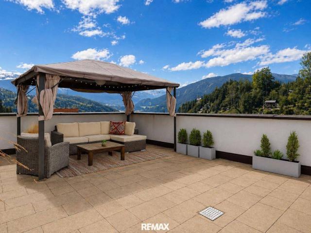 Neuer Preis! Weitläufige 5 Zimmer Wohnung mit Dachterrasse und Alpenpanorama!
