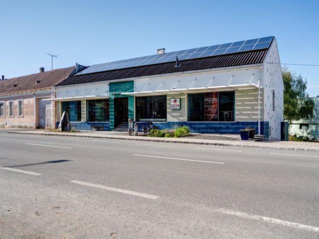 Neuer preis! Wohnen & Arbeiten unter einem Dach – Viel Platz in Bernhardsthal