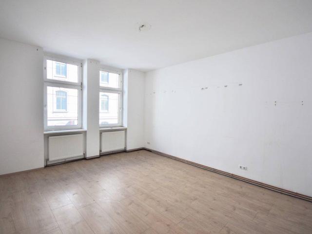 Neuer Preis: Altbau mit Charme I lichtdurchflutete Wohnung zum Sanieren