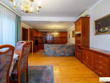 NEUER PREIS AUFGEPASST! Über 1.000 m² großes Grundstück mit Einfamilienhaus in optimaler Lage und TEILUNGSPOTENZIAL