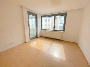 NEUER PREIS! BAURECHTSEIGENTUM! PROVISIONSFREIE 2 ZIMMER WOHNUNG MIT LOGGIA BEIM UKH LORENZ BÖHLER!