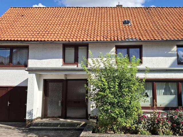 NEUER PREIS! EINFAMILIENHAUS MIT SEPARATEM GARTENGRUNDSTÜCK!