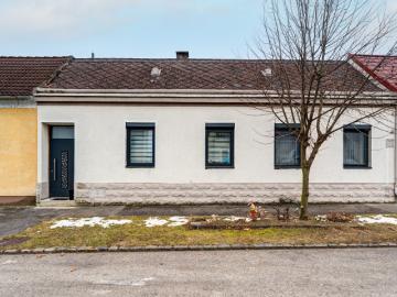 Neuer Preis! Feines Einfamilienhaus in Gänserndorf Stadt!