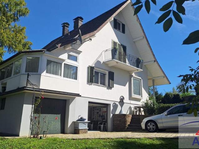 NEUER PREIS: Großzügiges Wohnhaus mit Nebengebäuden!