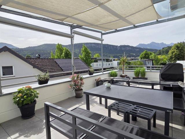 Neuer Preis! Penthouse Feeling – Wohnen mit großer Sonnenterrasse und Tiefgaragenplatz in Feldkirch!